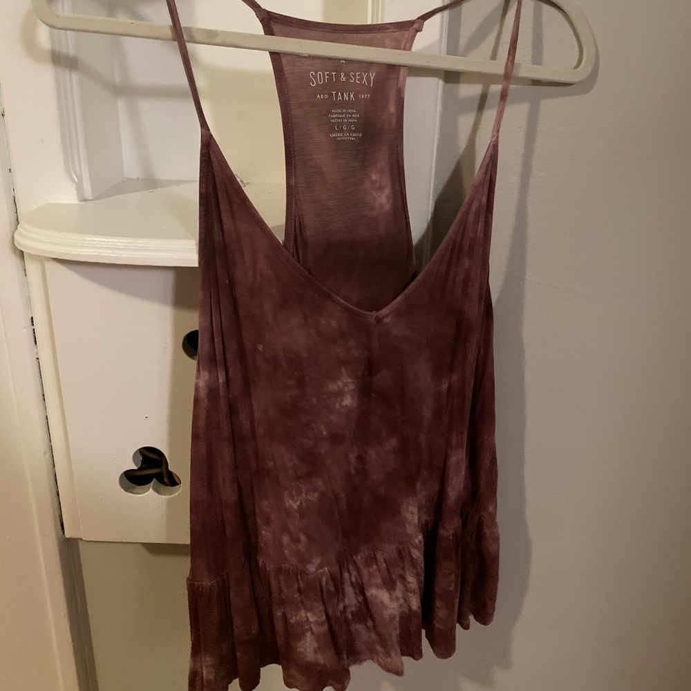 Large maroon American eagle flowy tank top.